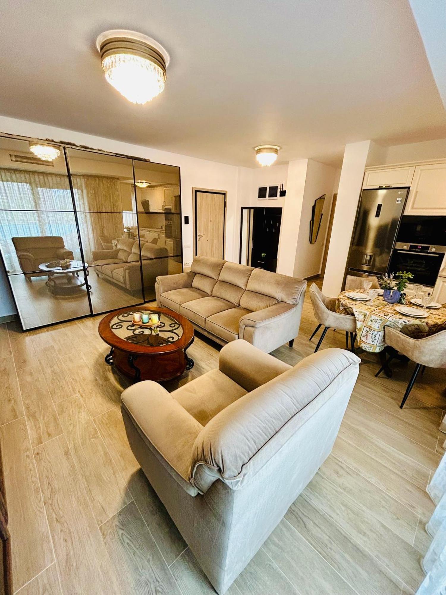 Dis Mamaia Nord Apartman Konstanca Kültér fotó