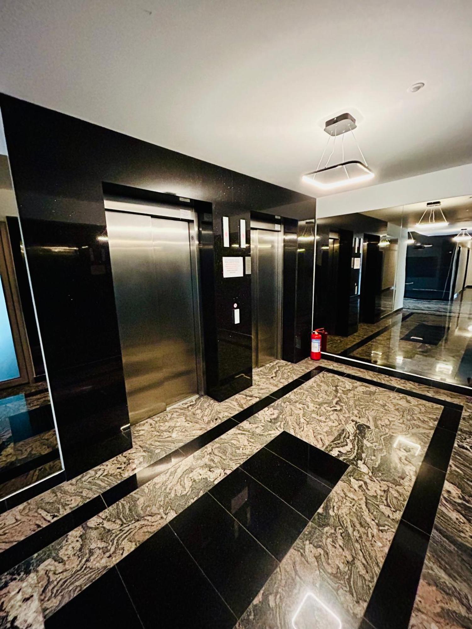 Dis Mamaia Nord Apartman Konstanca Kültér fotó